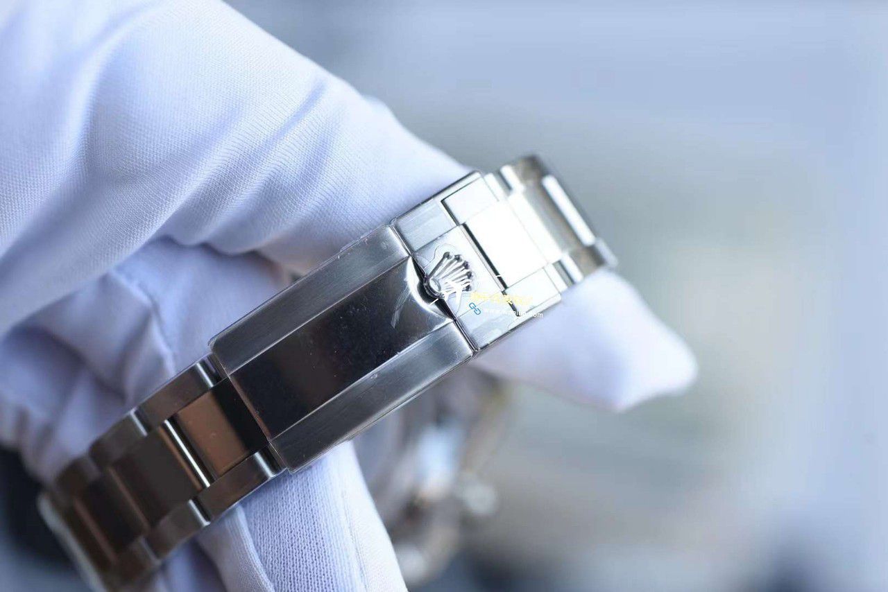 Clean Factory  Rolex 宇宙计时 Ditongna 白金4130 Movement  Watches  / R797