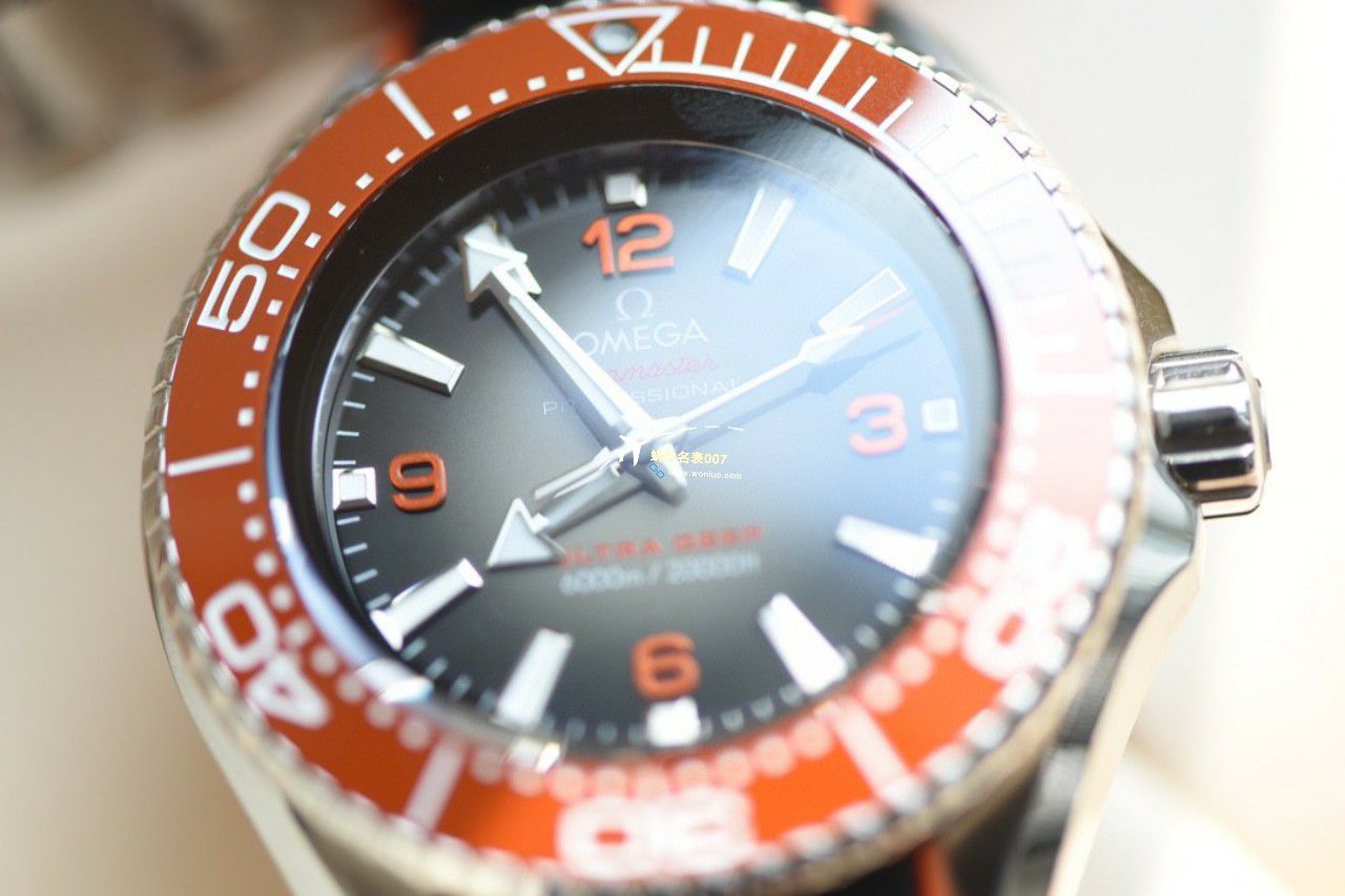 【 Video analysis 】原单品质OMEGA Seamaster 海王6000米215.30.46.21.06.001，215.30.46.21.03.001 wrist watches  / M787