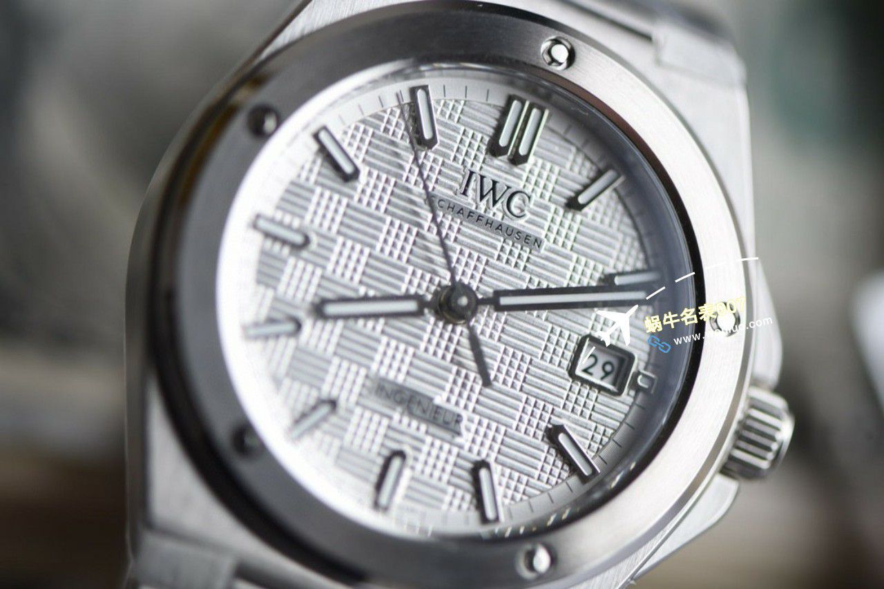 【 Video analysis 】V7 Factory IWC IWC 表工程师系列 Perfect  Replica Copy  Watches IW328901 wrist watches  / WG622