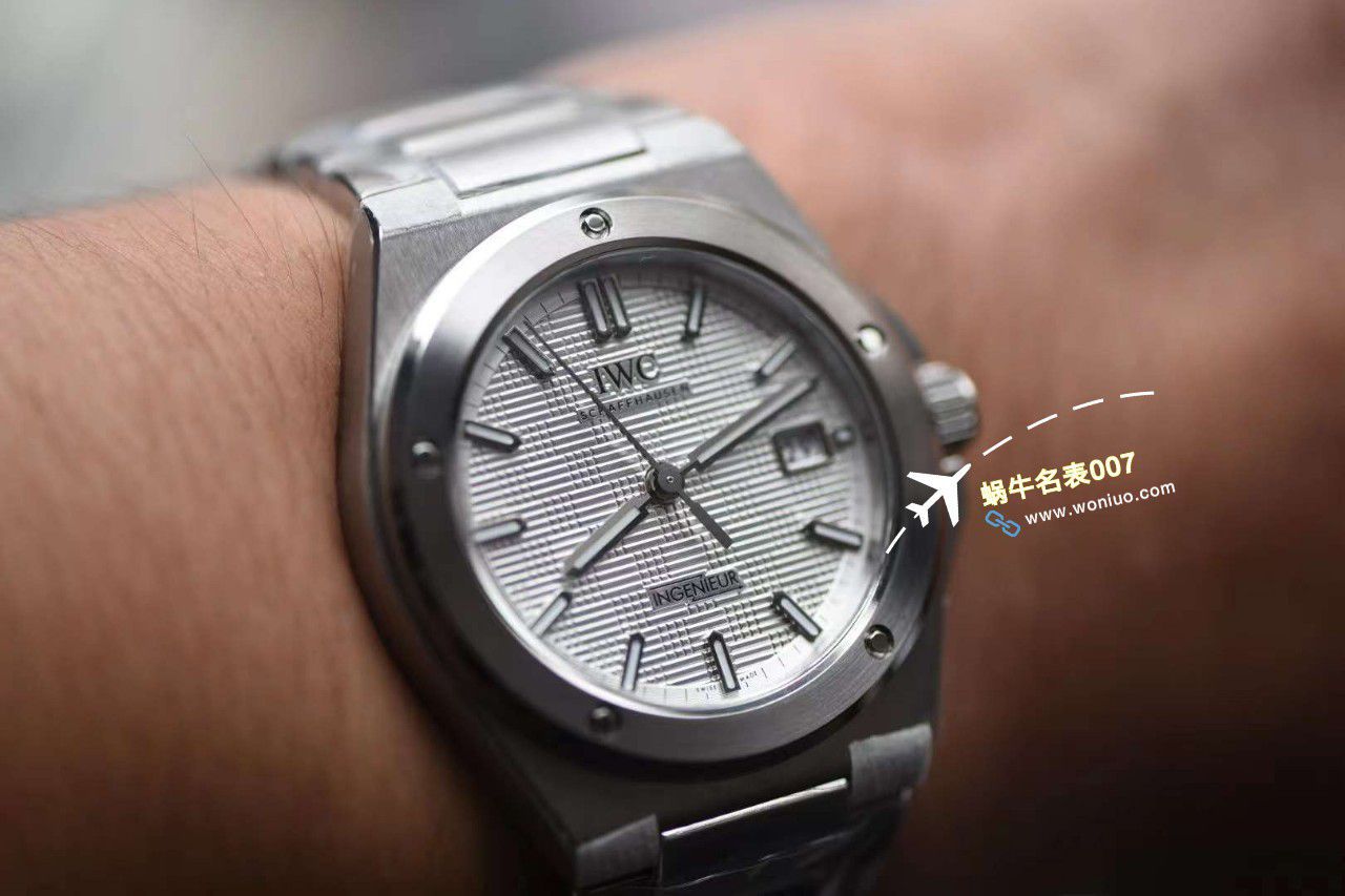 【 Video analysis 】V7 Factory IWC IWC 表工程师系列 Perfect  Replica Copy  Watches IW328903 wrist watches  / WG625