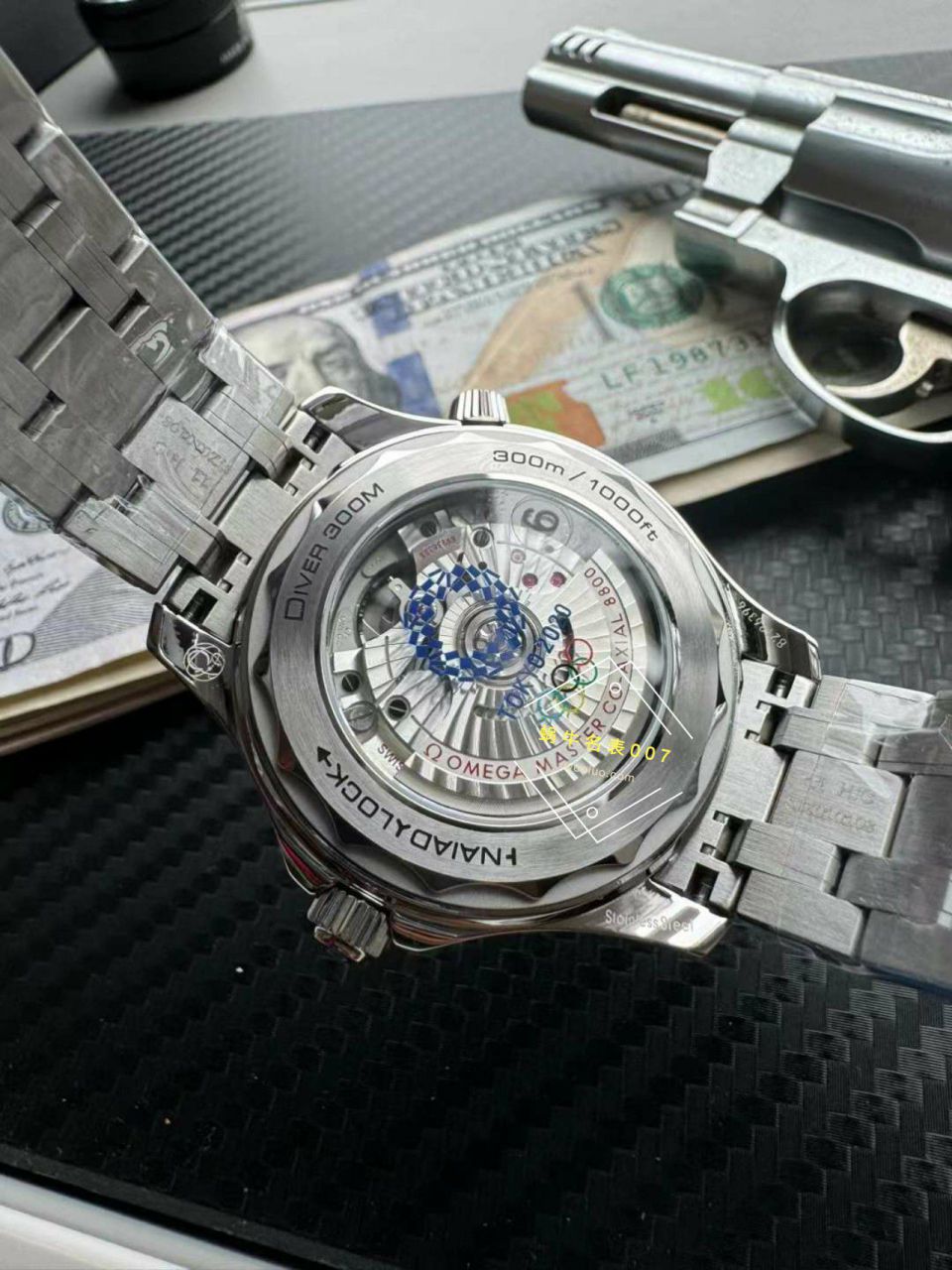 VS Factory 新款OMEGA Seamaster 300白面蓝针 Perfect  Replica Watches 522.30.42.20.04.001 wrist watches (东京2020奥运款) / M797