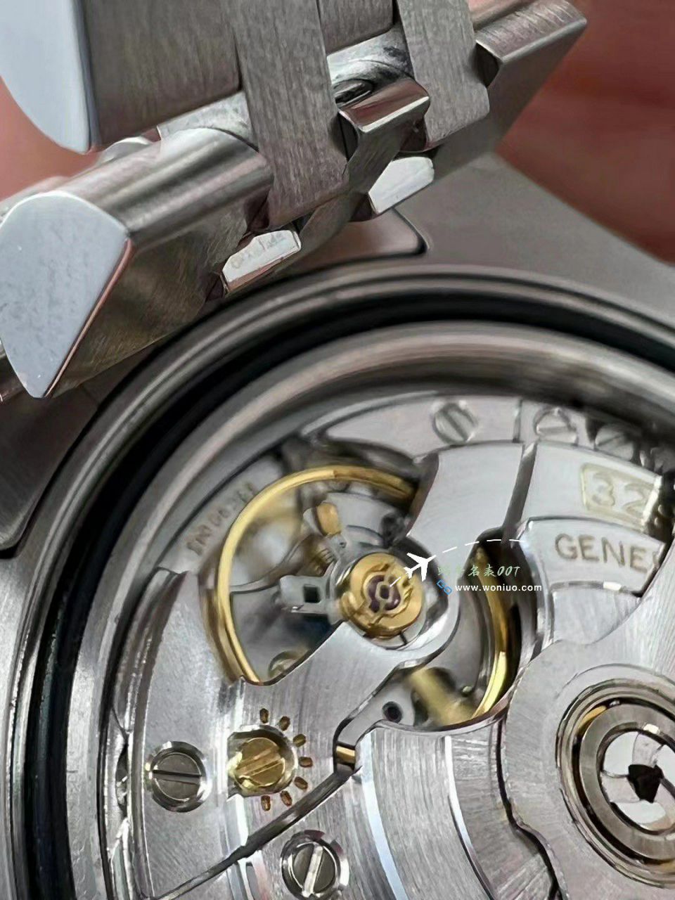 clean Rolex  Perfect  Replica Copy  Watches  GMT MASTER 皮蛋圈m126713grnr-0001 wrist watches  / R838