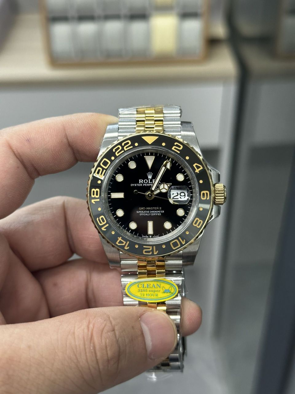 clean Rolex  Perfect  Replica Copy  Watches  GMT MASTER 皮蛋圈m126713grnr-0001 wrist watches  / R838