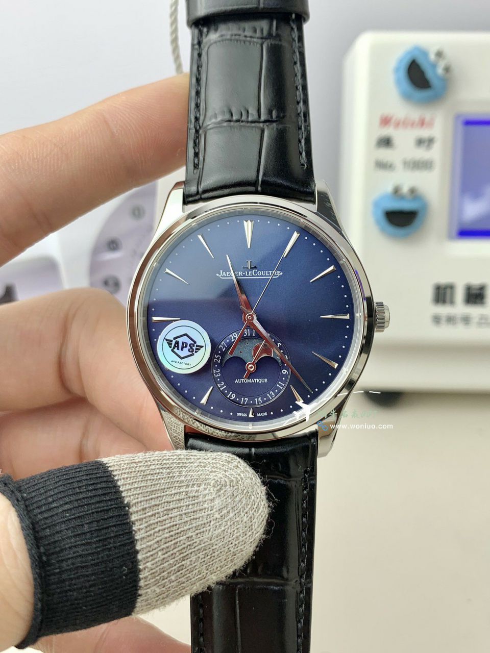 APS High quality  Replica Copy  Jaeger-LeCoultre 大师 Jaeger-LeCoultre 月相新品1368471 Watches  / JJ198