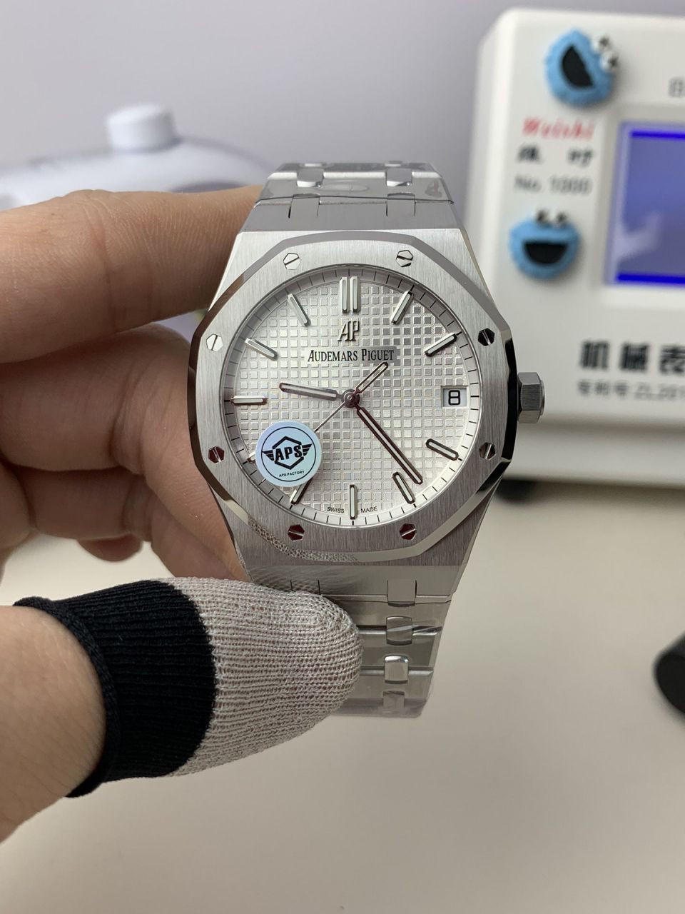 APS Replica Copy Audemars Piguet 皇家橡树系列15500ST.OO.1220ST.04 wrist watches  / AP273