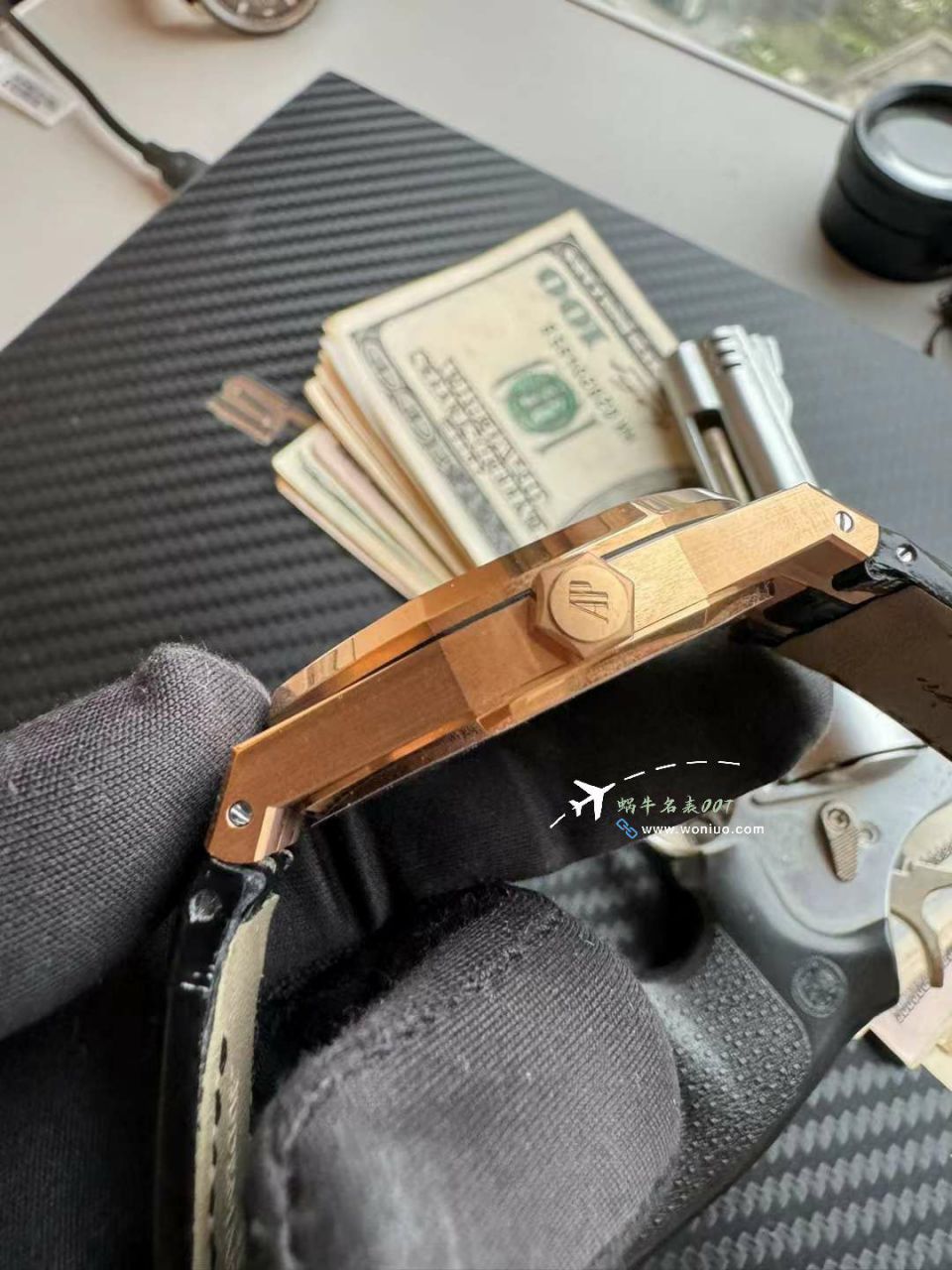  Video analysis APS Adding weight 版本Audemars Piguet 皇家橡树 Best 的 Replica Watches 15400OR.OO.D002CR.01，15400OR.OO.D088CR.01 wrist watches  / AP277