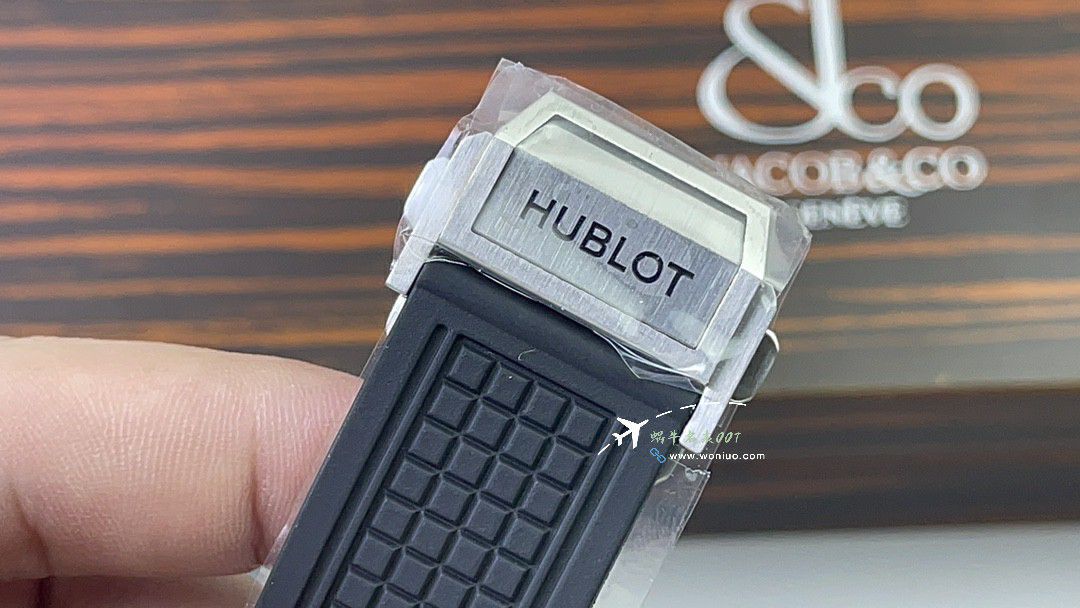 BBF hublot SQUARE BANG UNICO方形 Perfect  Replica Copy 表821.OX.0180.RX，821.OM.0180.RX，821.NM.0170.RX，821.NX.0170.RX / YB131