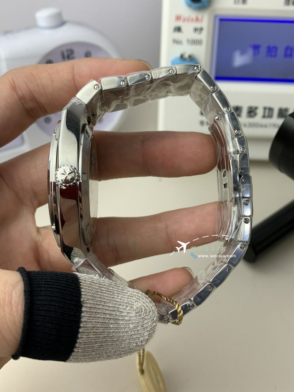 PPF Vacheron Constantin   Overseas 钢王 Replica Copy 4520V/210A-B483 wrist watches  / JS266
