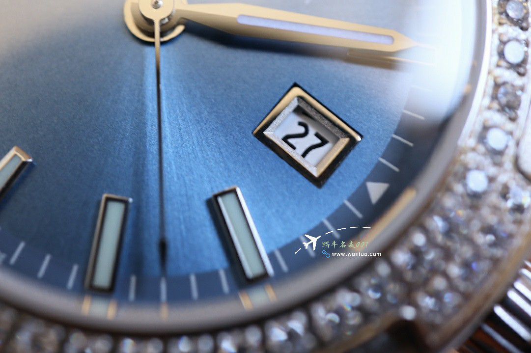 CCVacheron Constantin   Overseas 女表 Perfect  Replica Copy 1205V/100A-B591，1225V/200R-H015，1225V/200A-B590 wrist watches  / JS268