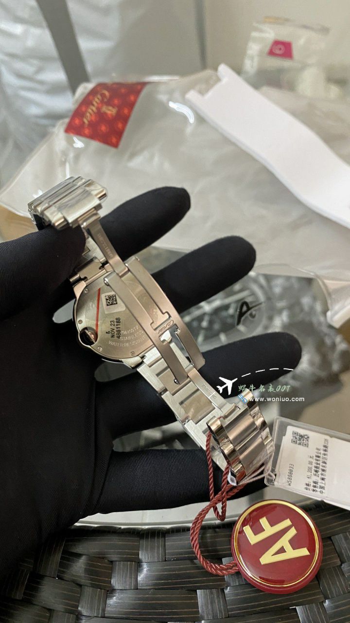 AF Factory  Cartier  蓝气球女士石英33毫米 Watches  / K368