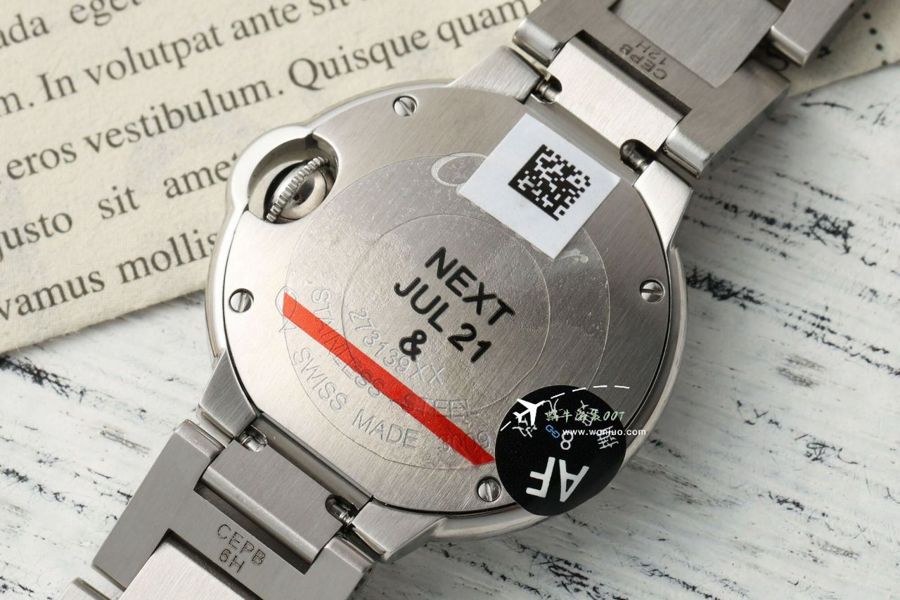 AF Cartier  蓝气球女装28毫米 top  Replica Copy  Watches W4BB0015，W4BB0029 wrist watches  / K370
