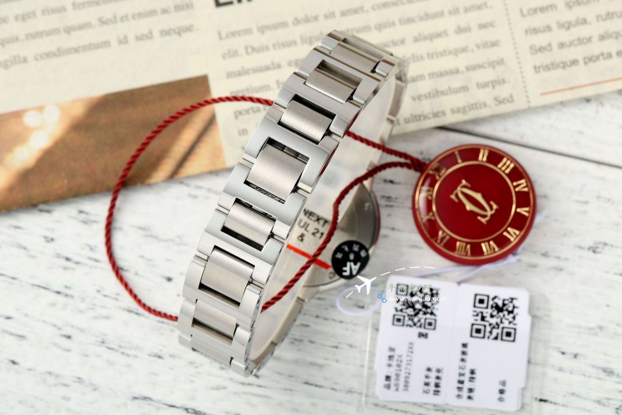 AF Cartier  蓝气球28毫米女士 Watches  Replica Copy 系列W69007Z3 wrist watches  / K373