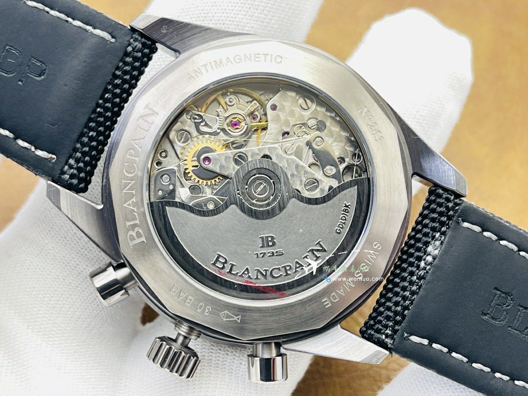JB Factory Blancpain  Fifty Fathoms 系列5200-0153-B52A（极光绿 top  Replica Copy  Watches ） wrist watches  / BP077