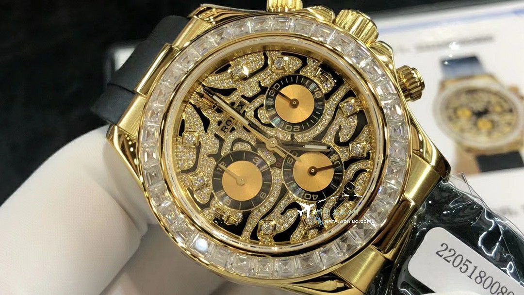  TOP  copy customized  Rolex  Cosmograph Daytona 黄金虎 Ditongna  Replica Copy  Watches 116588 TBR wrist watches  / R880