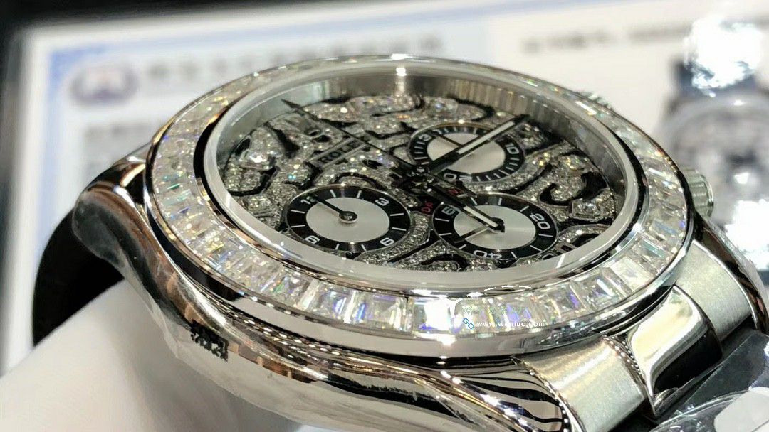  TOP  copy customized  Rolex  Cosmograph Daytona 黄金虎 Ditongna  Replica Copy  Watches 116588 TBR wrist watches  / R880