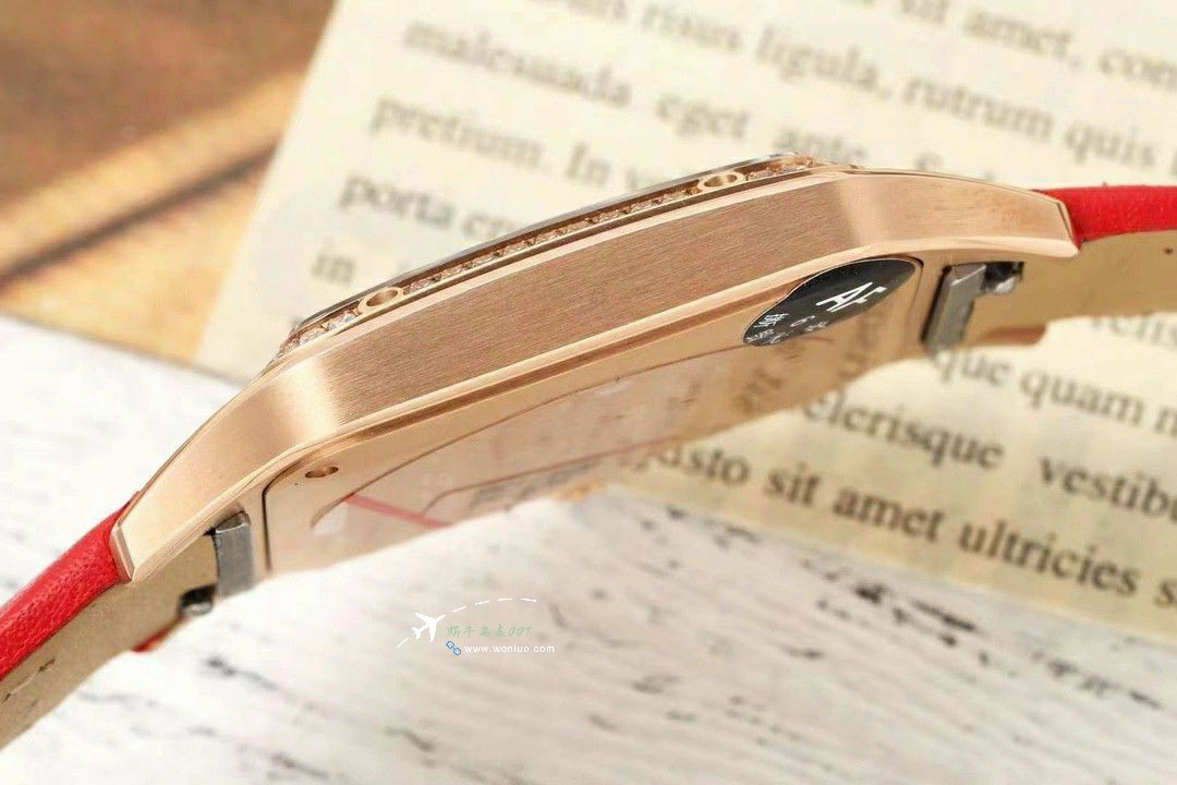 AF Cartier   Santos 大号中号集合WJSA0016，WJSA0017，WJSA0019 top  Replica Copy  Watches  / K377