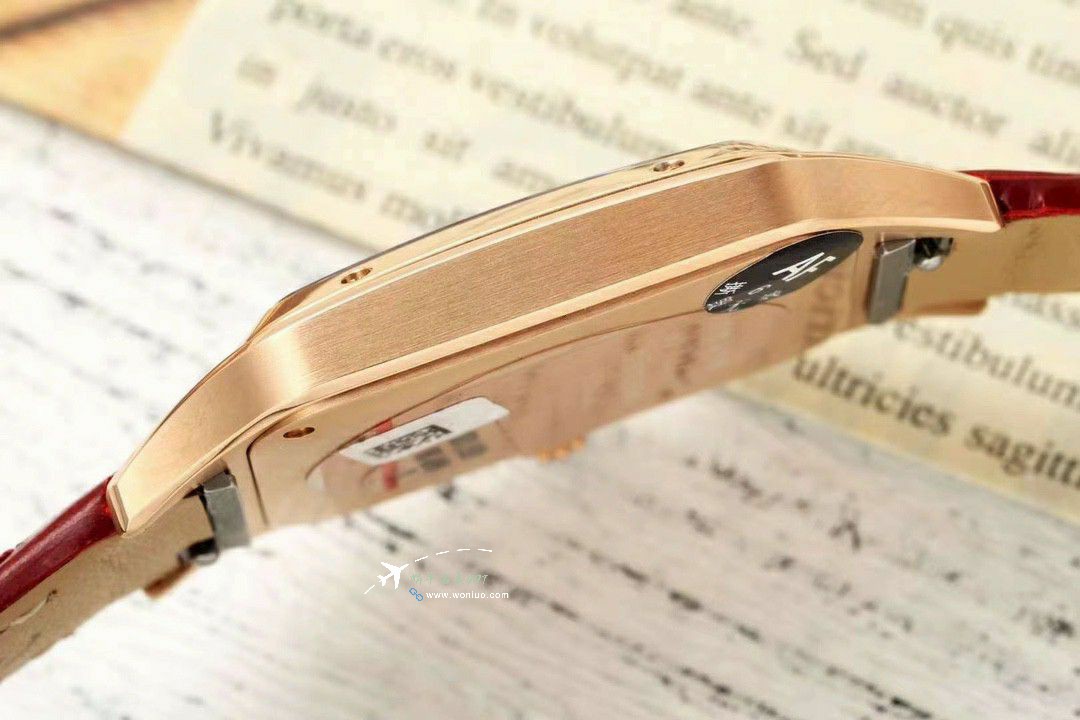 AF Cartier   Santos 大号中号集合WJSA0016，WJSA0017，WJSA0019 top  Replica Copy  Watches  / K377